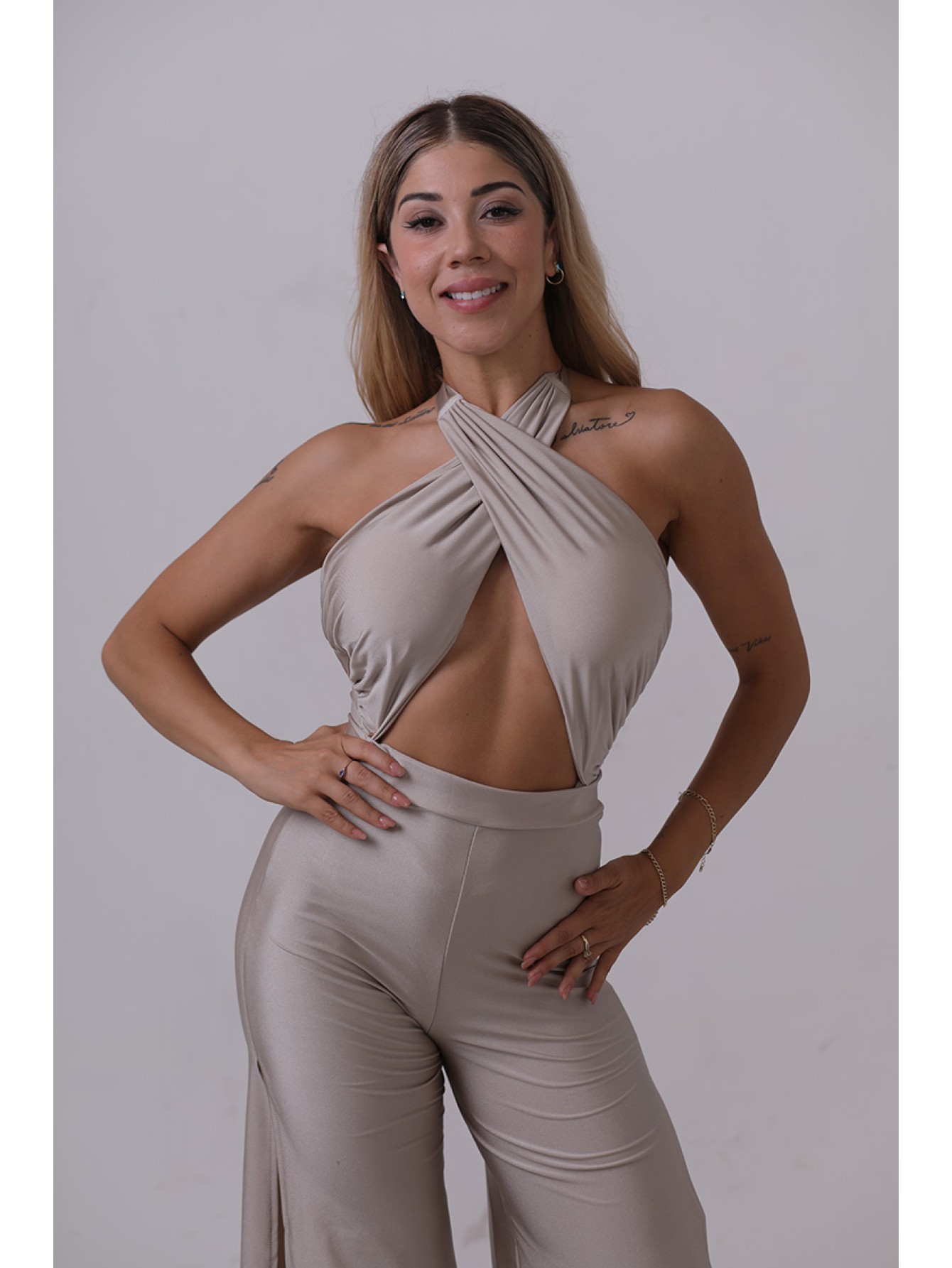 crossnecl bodysuit 
