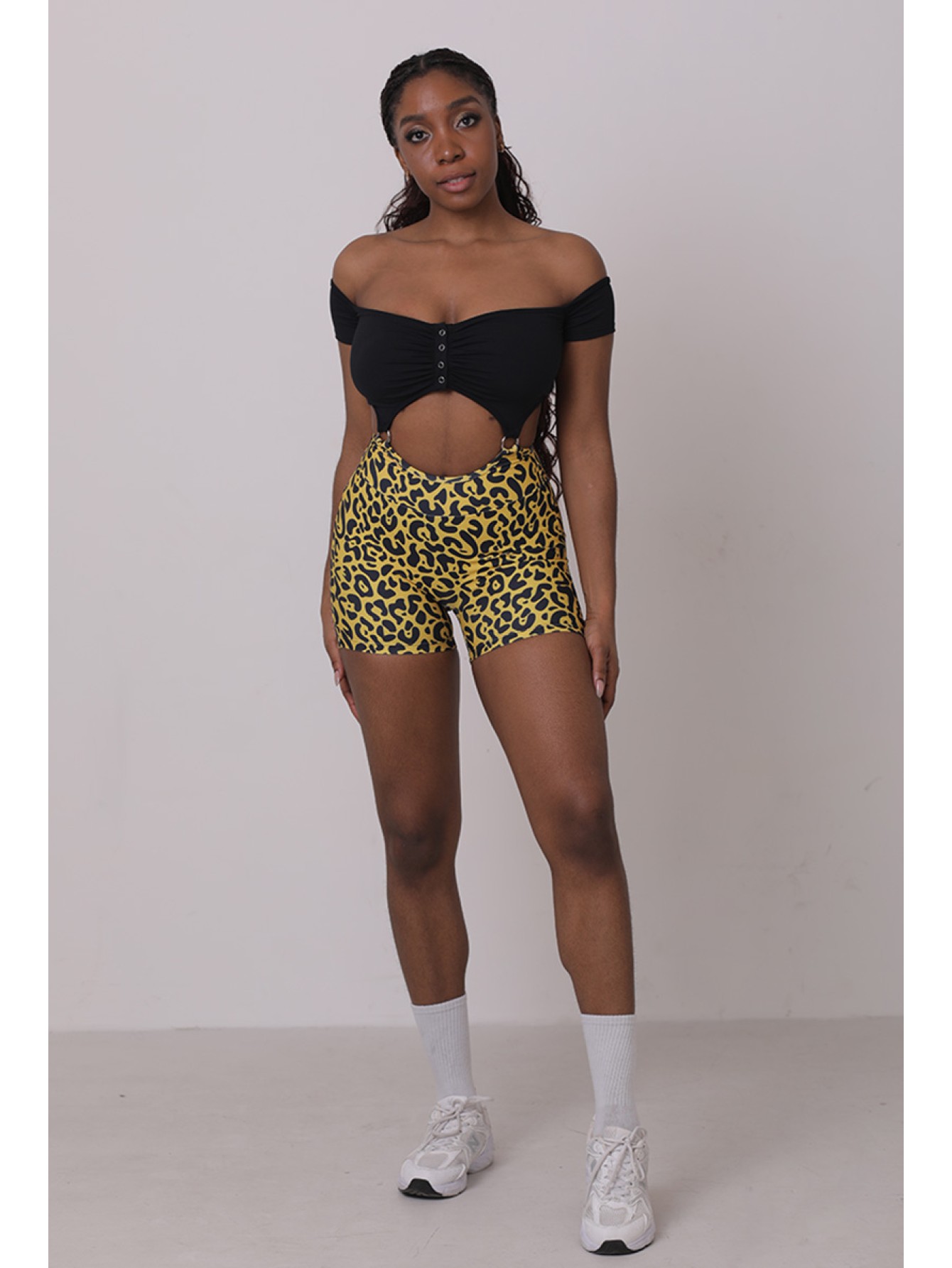 Lafitwear printed Lycra fitness set, off - the - shoulder sports bra with padded cups, 3 - inch fitness shorts for peachy buttocks 