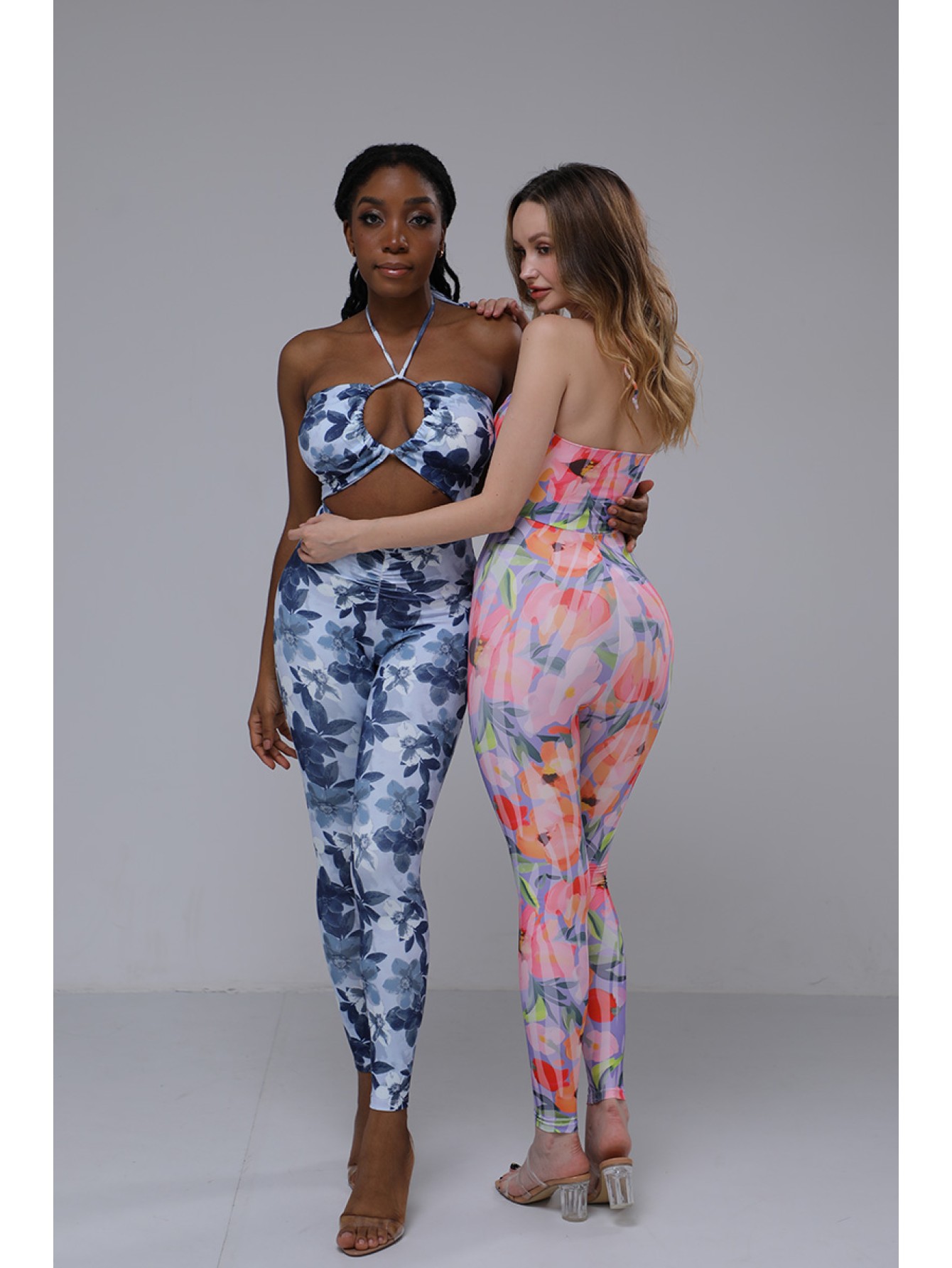 Lafitwear original printed sexy midriff-baring deep V fitness pants with high elasticity and slim fit dance one-piece pants for export to Europe and America. 